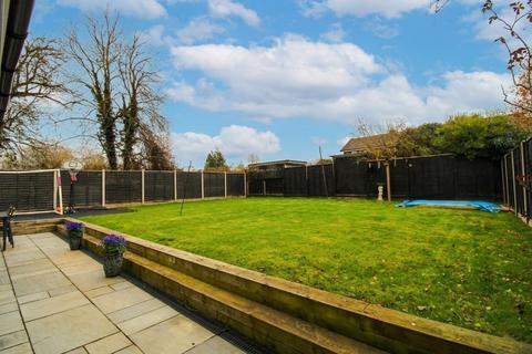 3 bedroom semi-detached house for sale, Broad Oak Way, Stevenage SG2