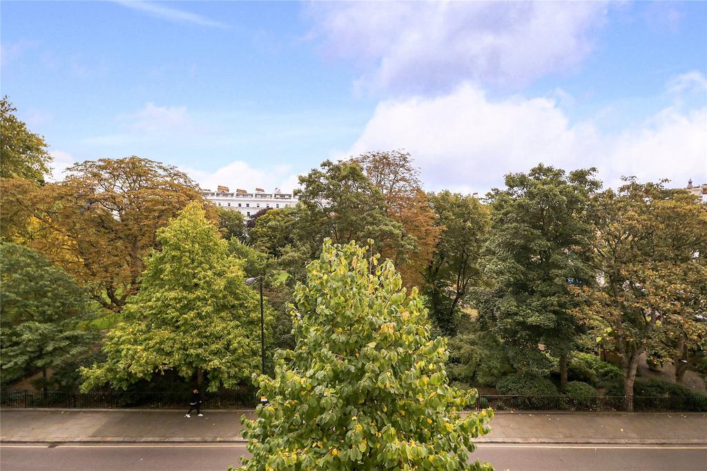 Square Gardens