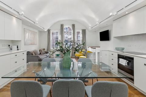 undefined, St. Petersburgh Mews, London