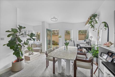1 bedroom flat for sale, Westbourne Grove, London