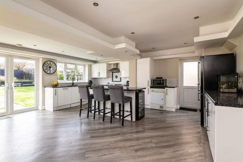 undefined, Bradfields Avenue, Chatham