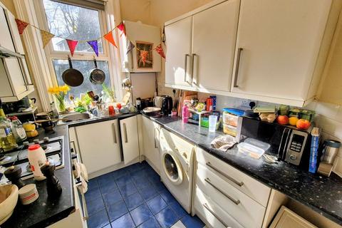 4 bedroom terraced house for sale, Cliff Lane, Leeds
