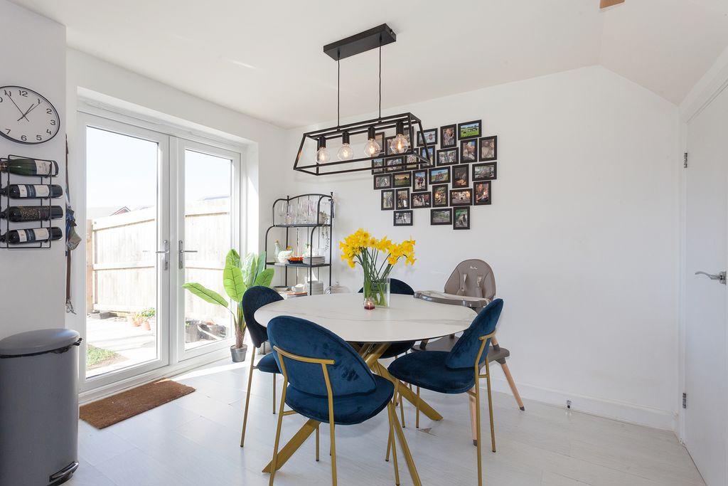 Kitchen diner