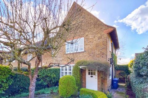 undefined, Asmuns Place, Hampstead Garden Suburb, NW11