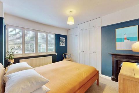 undefined, Asmuns Place, Hampstead Garden Suburb, NW11