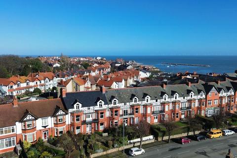 6 bedroom terraced house for sale, Whitehall Road, Rhos on Sea