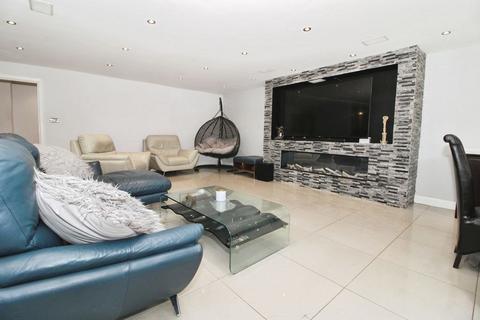 5 bedroom detached house for sale, Mellish Drive, Walsall, WS4 2HW