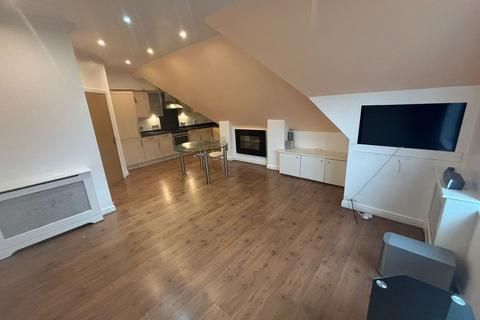 2 bedroom flat to rent, Amber House, Honeypot Lane, STANMORE, Middlesex, HA7 1AH
