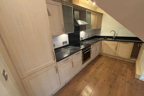2 bedroom flat to rent, Amber House, Honeypot Lane, STANMORE, Middlesex, HA7 1AH