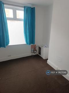 3 bedroom terraced house to rent, Young St, Derby, DE23