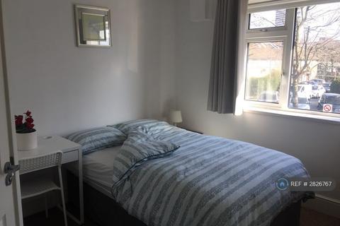 undefined, East Ferry Road, London, E14