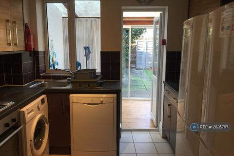 undefined, East Ferry Road, London, E14