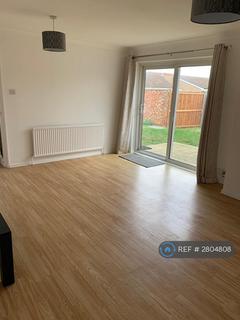 2 bedroom bungalow to rent, Littell Tweed, Chelmsford, CM2