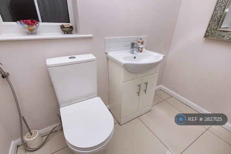 Ground Floor Wc