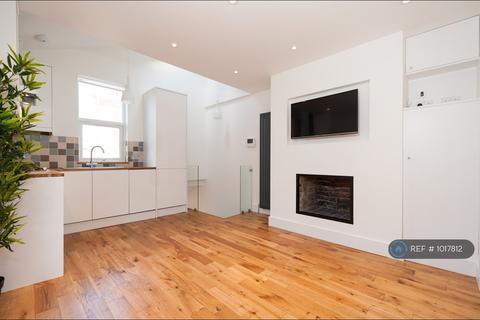 1 bedroom flat to rent, Bloemfontein Road, London, W12