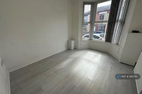 4 bedroom terraced house to rent, Needham Road, Liverpool, L7