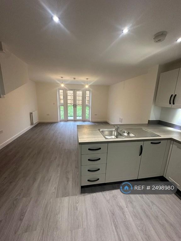 Kitchen Lounge