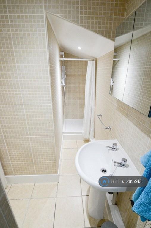 Master Ensuite