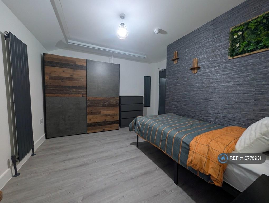 Double Bed