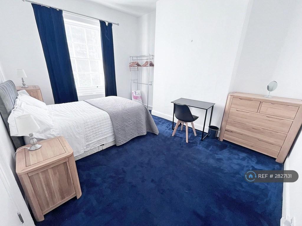 1st Floor Double (Rear) - Double Bed