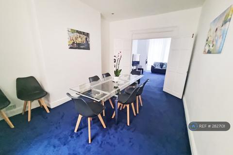 1 bedroom in a house share to rent, Lansdowne Place, Hove, BN3