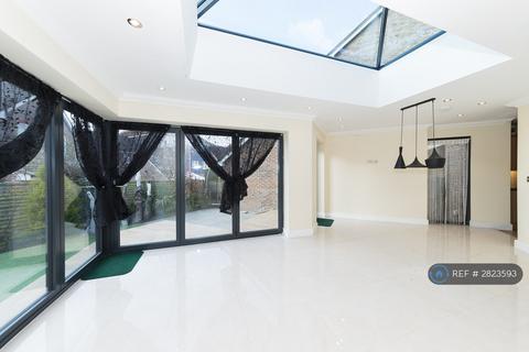 undefined, Richards Field, Basingstoke, RG24