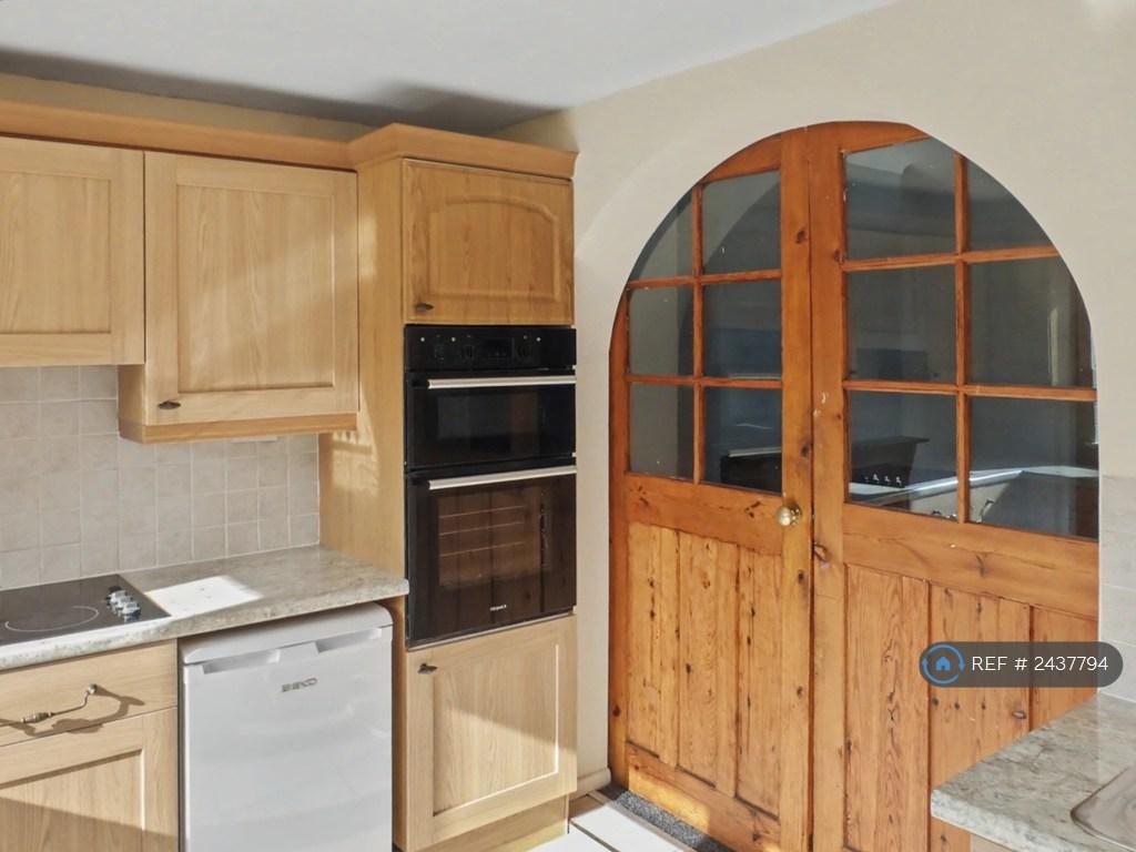 Kitchen 3