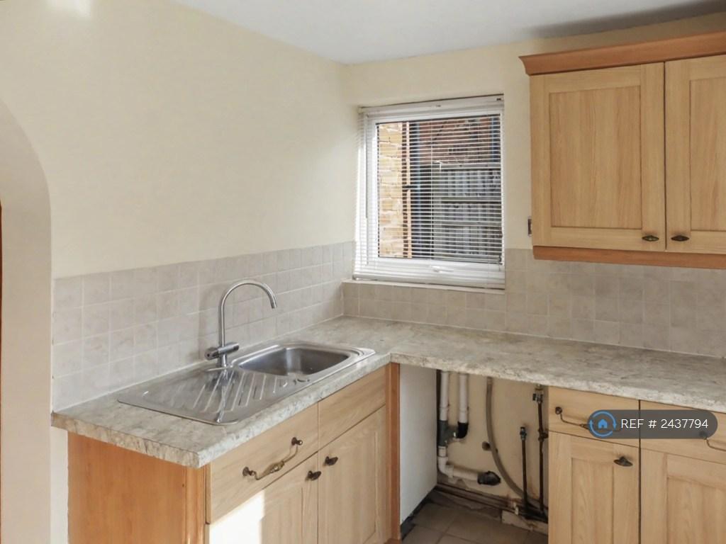 Kitchen 4