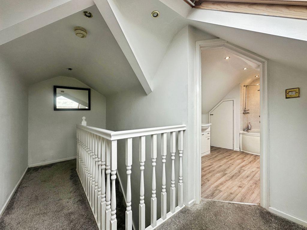 2nd Floor Landing