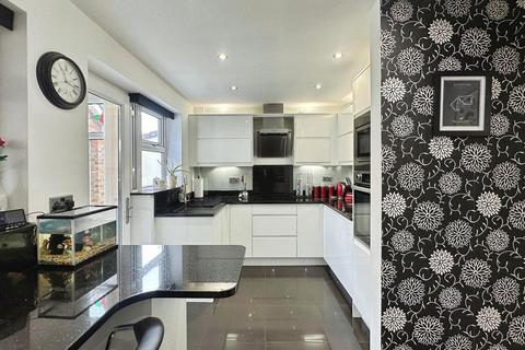 3 bedroom house for sale, Rose Grove, Bury