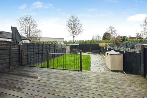 3 bedroom semi-detached house for sale, Bury Road, Radcliffe,