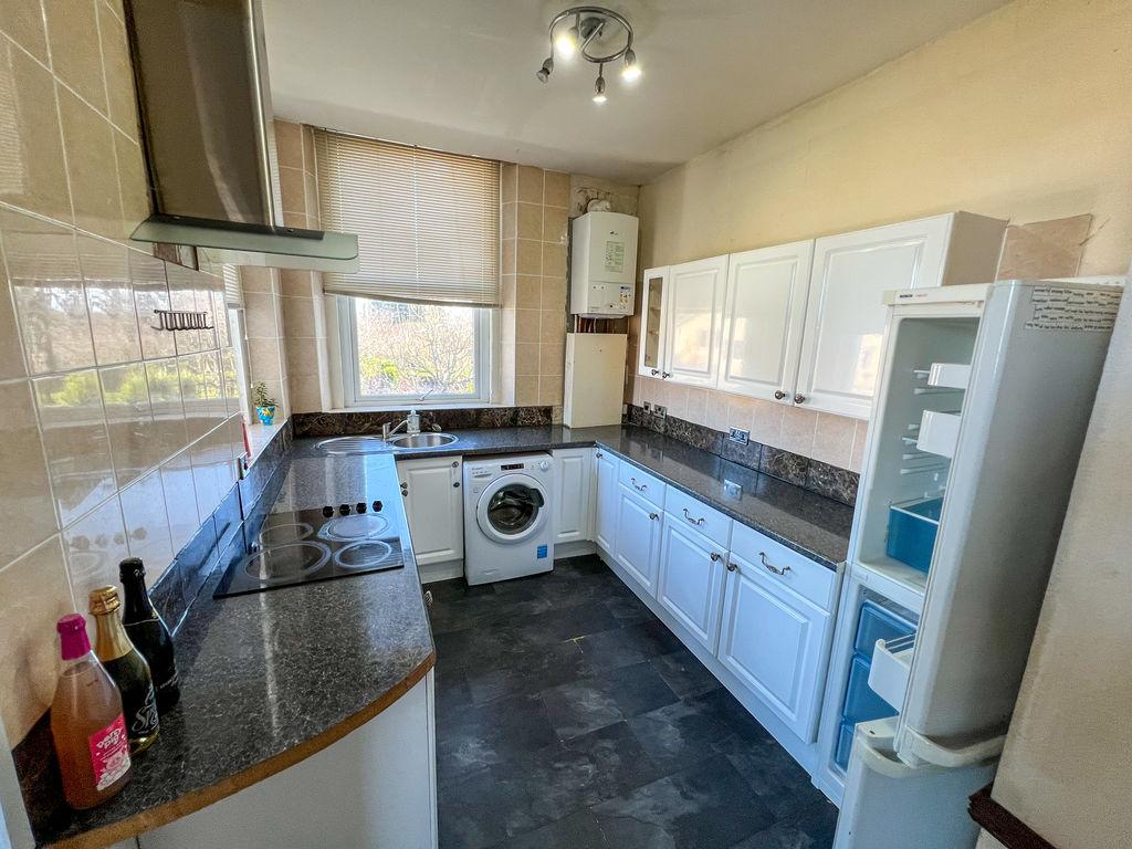 1 Albany Road,...