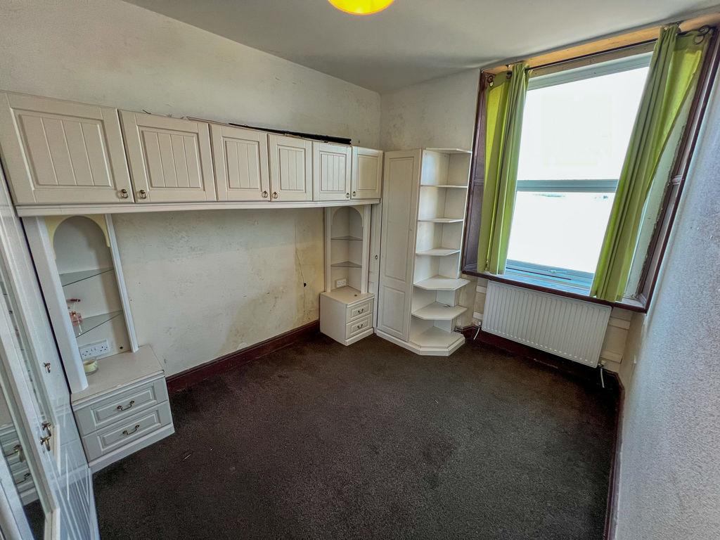 1 Albany Road,...