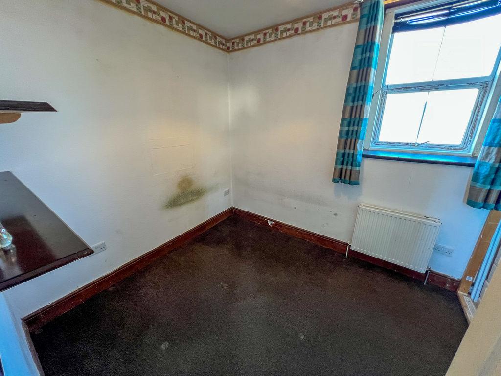 1 Albany Road,...