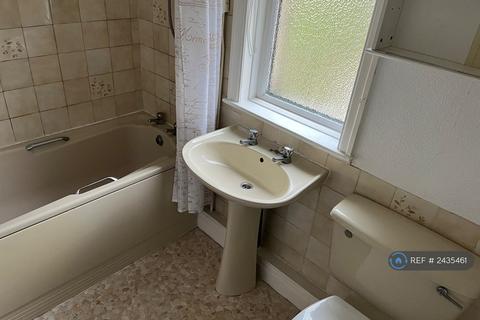 undefined, Leafield Grove, Bradford, BD2
