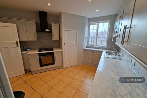 2 bedroom flat to rent, Norbiton Hall, Kingston Upon Thames, KT2