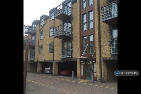 undefined, Hewetts Quay, Barking, IG11