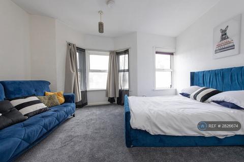 undefined, Maidstone Road, Chatham, ME4