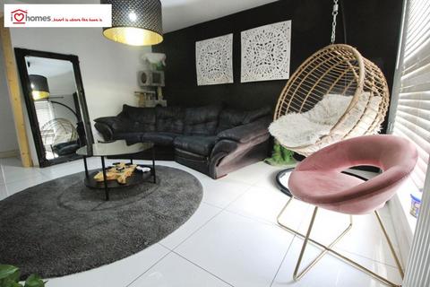 3 bedroom semi-detached house for sale, Bluebell Crescent, Walsall