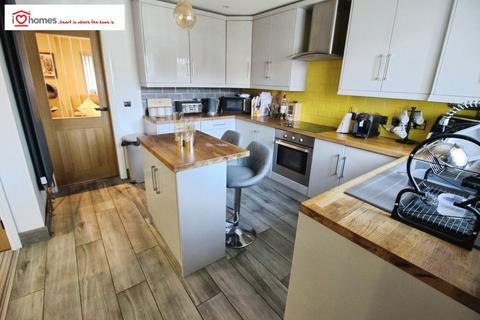 undefined, Basalt Close, Walsall