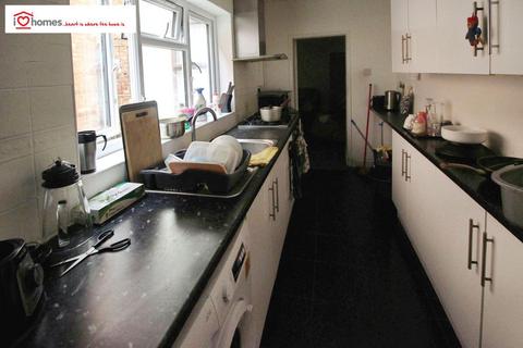 3 bedroom terraced house for sale, Darlaston Road, Walsall
