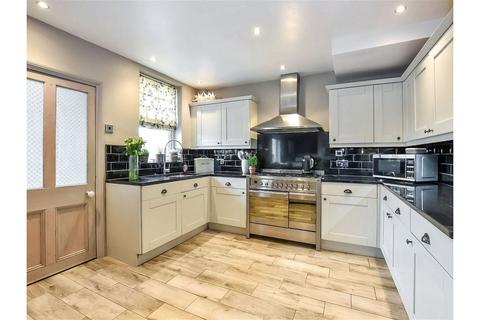 4 bedroom end of terrace house for sale, Church Lane, Leeds, LS25