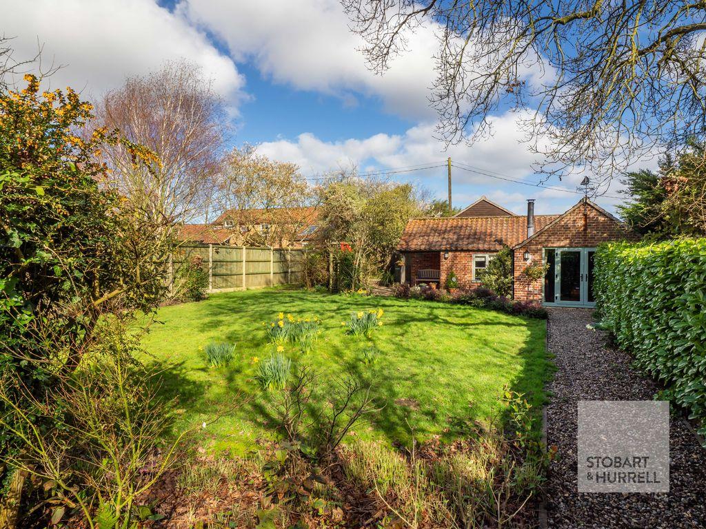 Neaps Cottage Garden