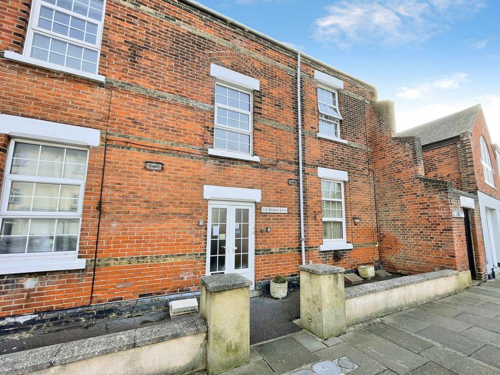 Fountain Court