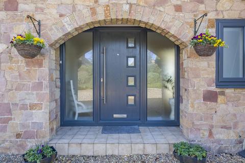 5 bedroom detached house for sale, Lillyfield, Gayton