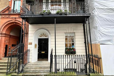 Office to rent, 4 Hill St London W1J 5NE