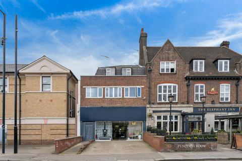 Retail property (high street) to rent, 281 Ballards Ln London N12 8NR