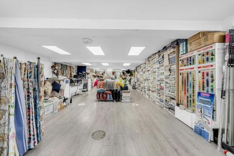 Retail property (high street) to rent, 281 Ballards Ln London N12 8NR