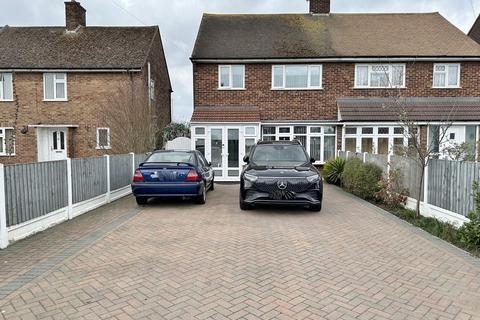 3 bedroom semi-detached house for sale, Brentwood Road, Chadwell St Mary