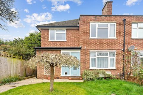 2 bedroom apartment for sale - Mayfield Close, KT7